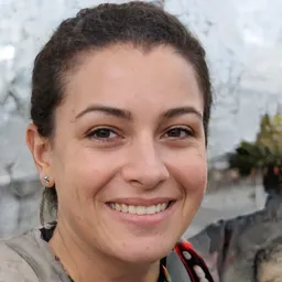 Mary Kim, editor at PPPoker Guide